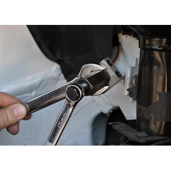 Sada nástrojů pro úpravu konců/osazení brzdových trubiček HU42018 (3)